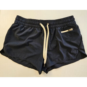 Vuori Clementine Shorts Women's Medium Black Drawstring Lined 2" Performance